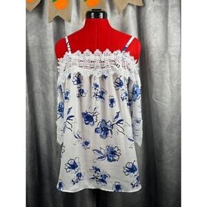 BCX Women's Juniors' 3/4-Sleeve Button-Up Top (Medium, Floral White)